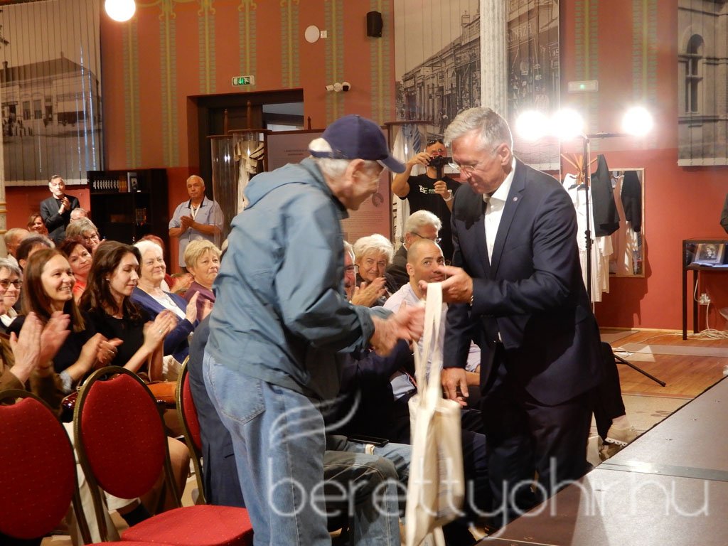 Konrád-emlékpad avatás 57